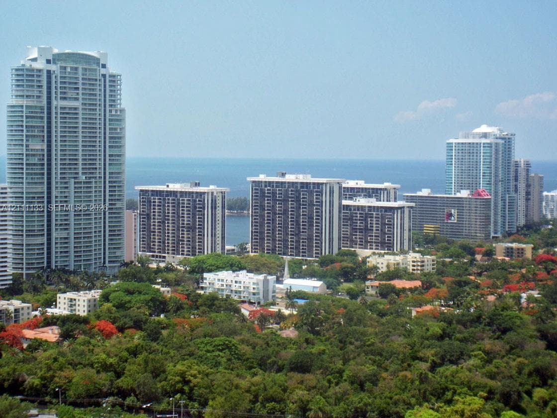 Axis on Brickell North · #3305-S in Miami - Photo 11