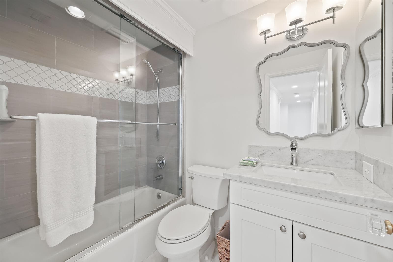 Full Guest Bath