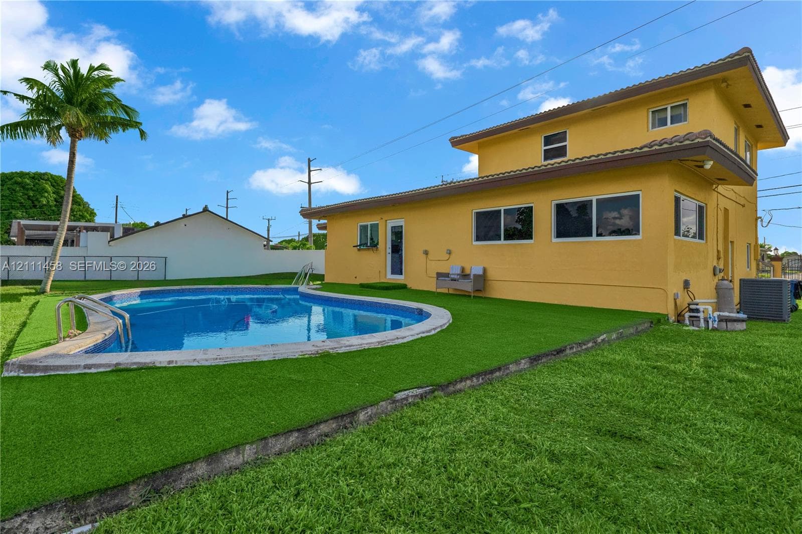 17135 NW 19th Ave photo 4