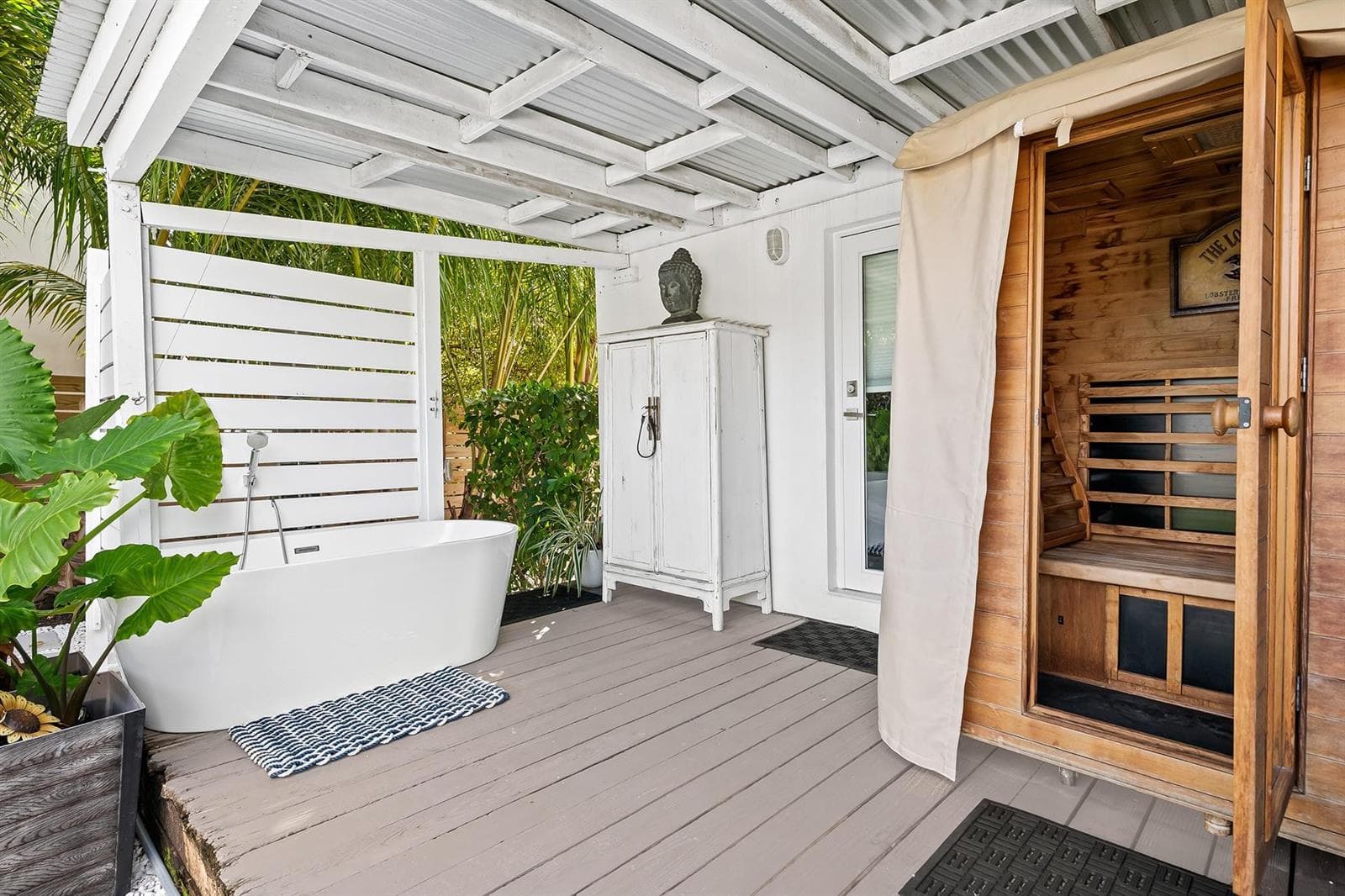 Infrared Dry Sauna