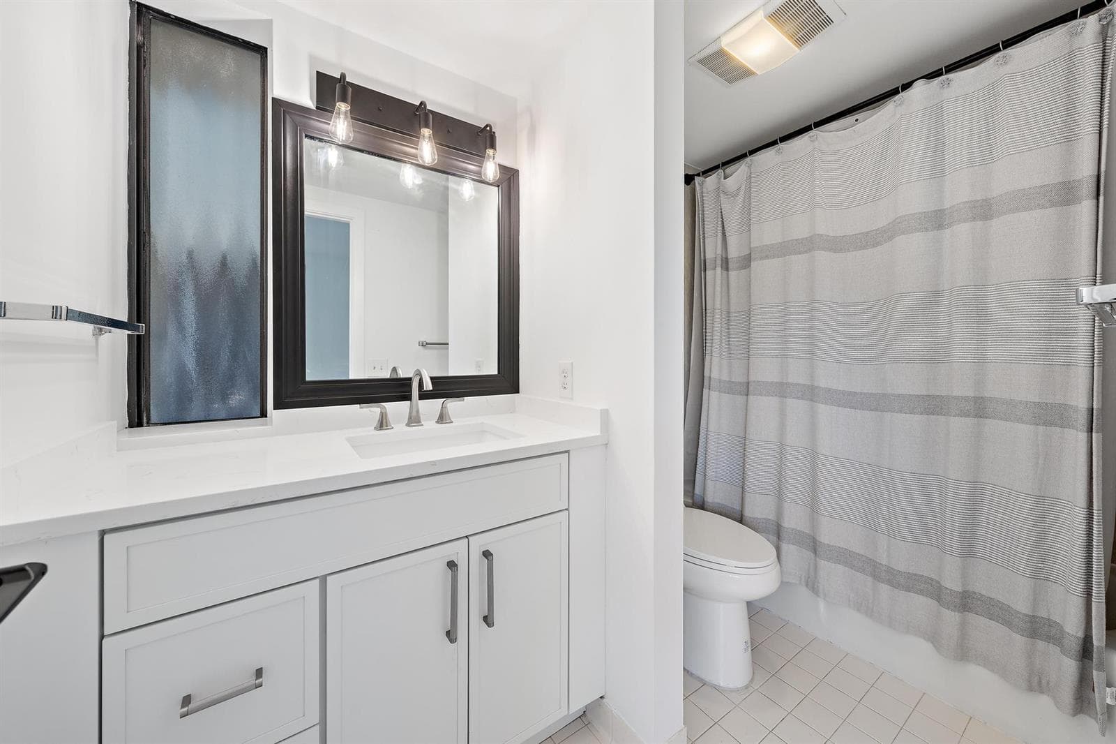 1124 Marine Way W D2R-15