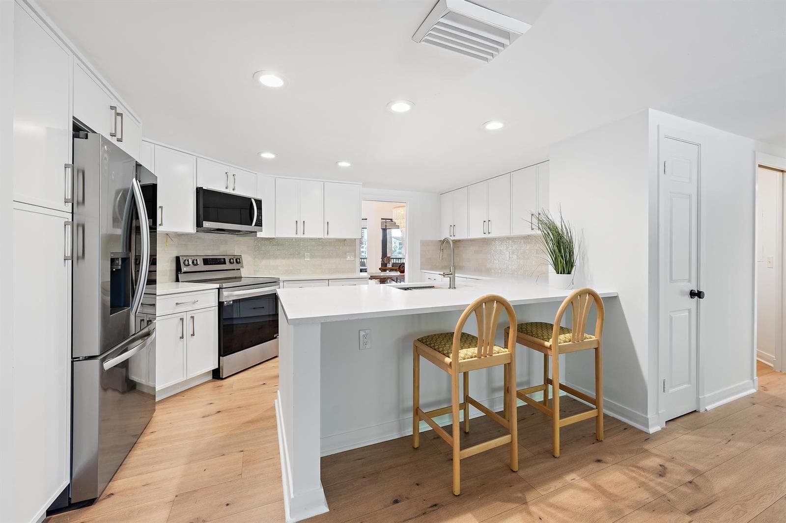 1124 Marine Way W D2R-20