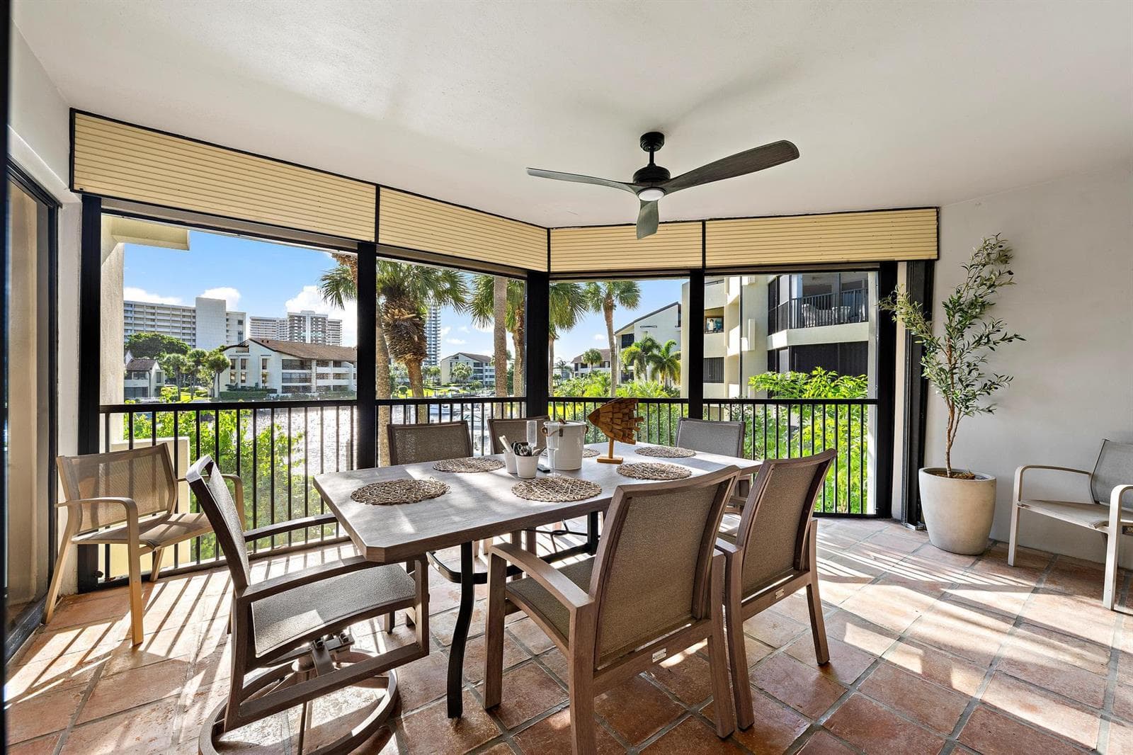 1124 Marine Way W D2R-12