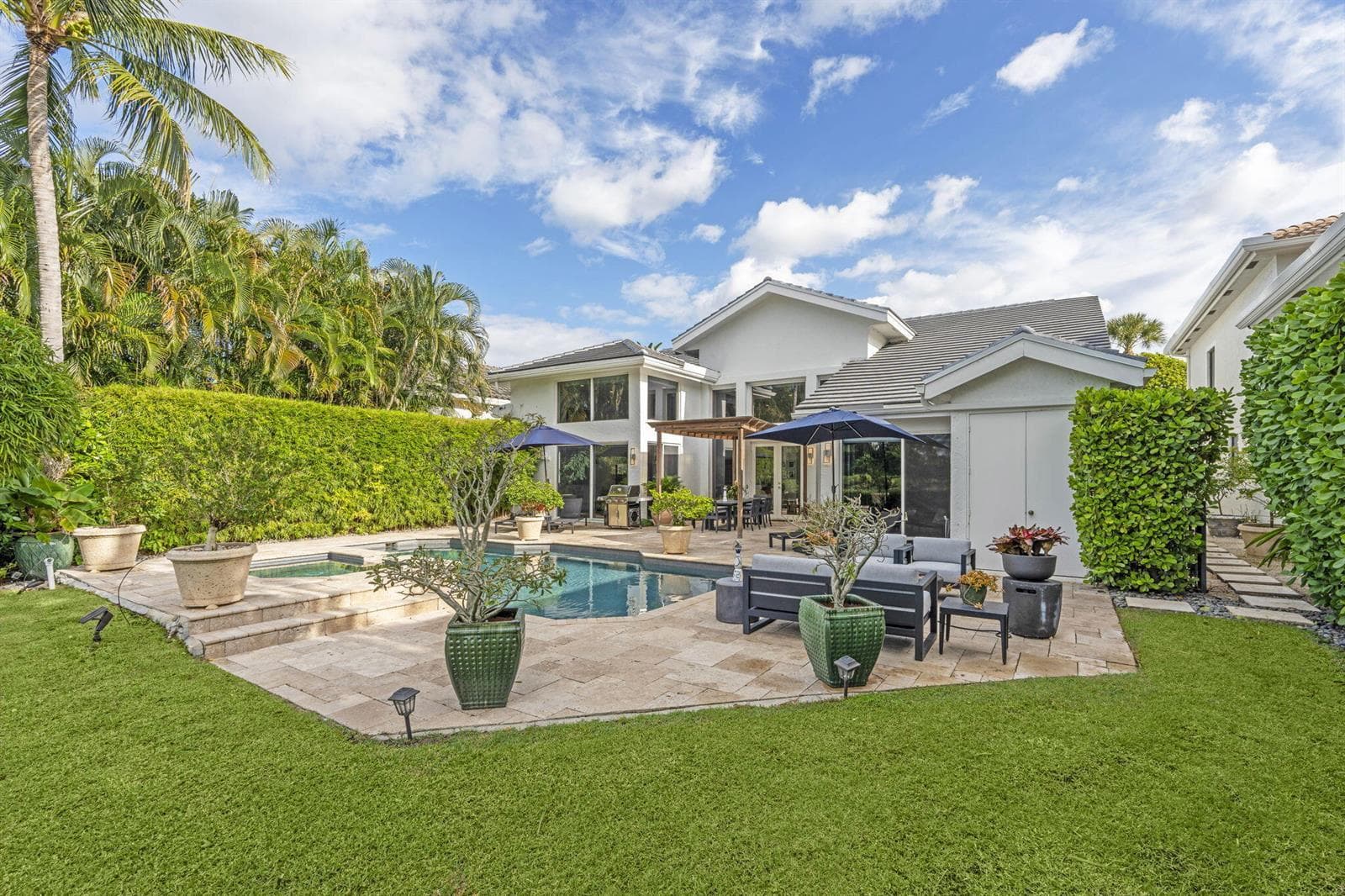 58-web-or-mls-A7409074