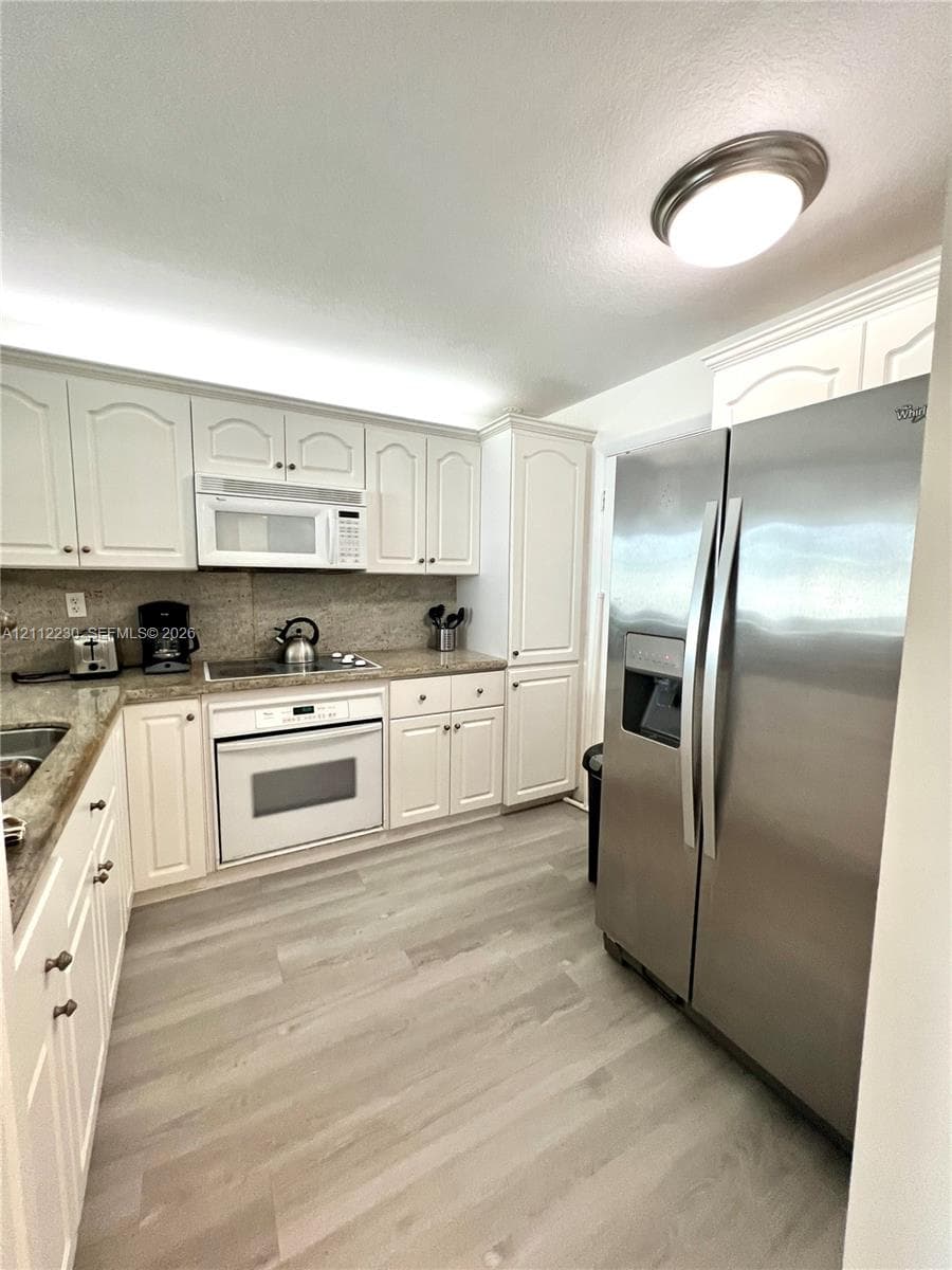 HARDING HALL CONDOMINIUM · #204 in Miami Beach - Photo 2