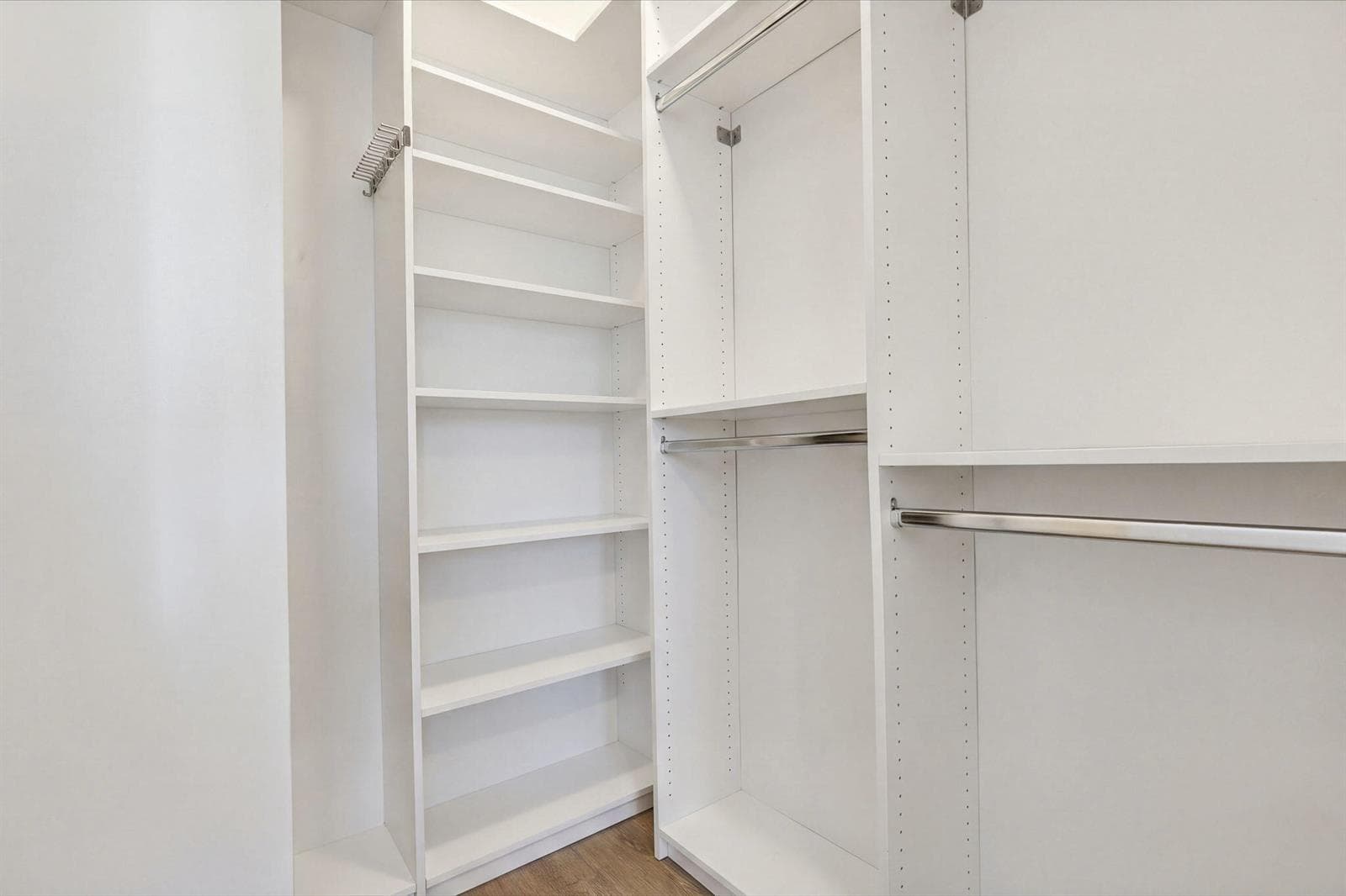 76-web-or-mls-11796_Valencia_Gardens_Ave