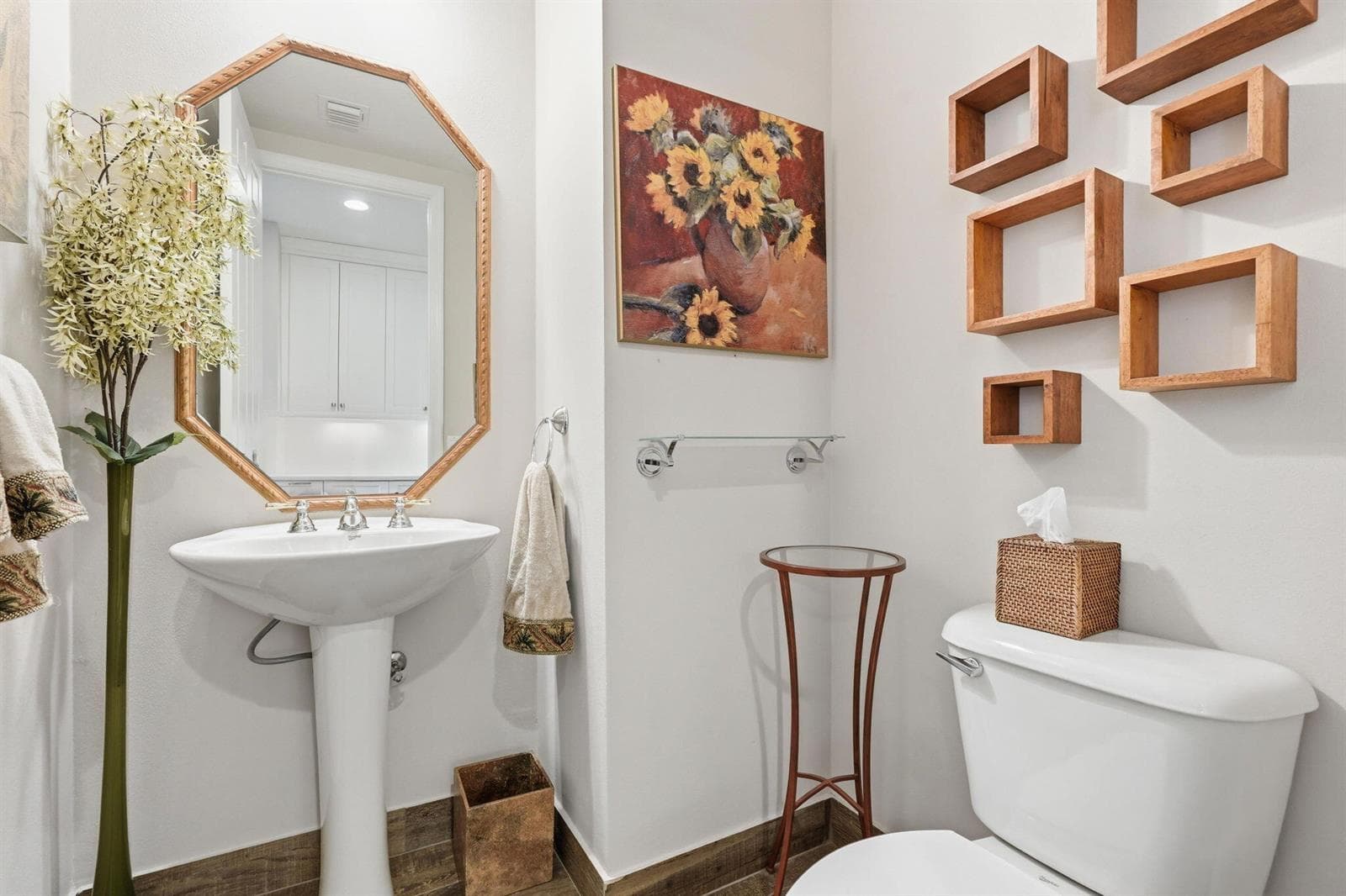 23-web-or-mls-11796_Valencia_Gardens_Ave