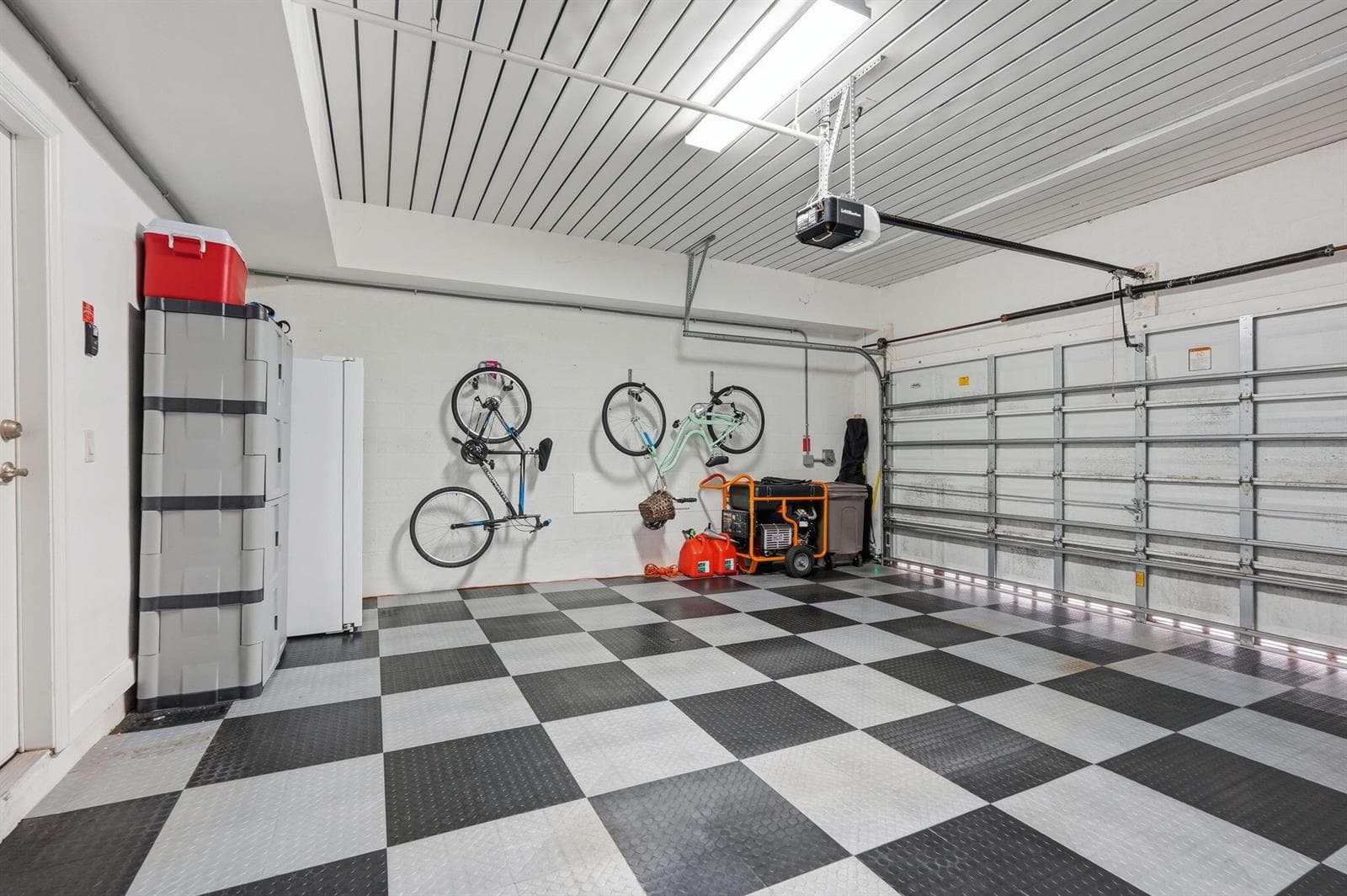40-web-or-mls-11796_Valencia_Gardens_Ave