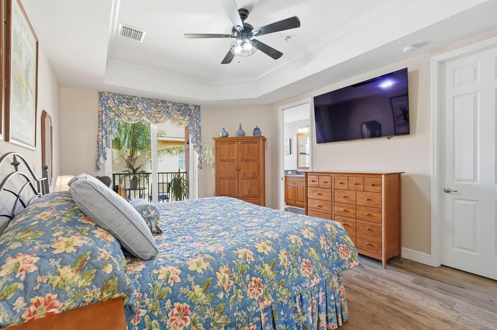 4-web-or-mls-11796_Valencia_Gardens_Ave_