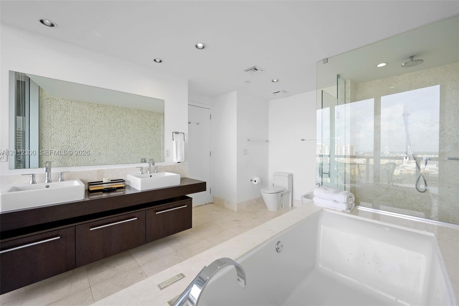 Jade Ocean · #1508 in Sunny Isles Beach - Photo 24