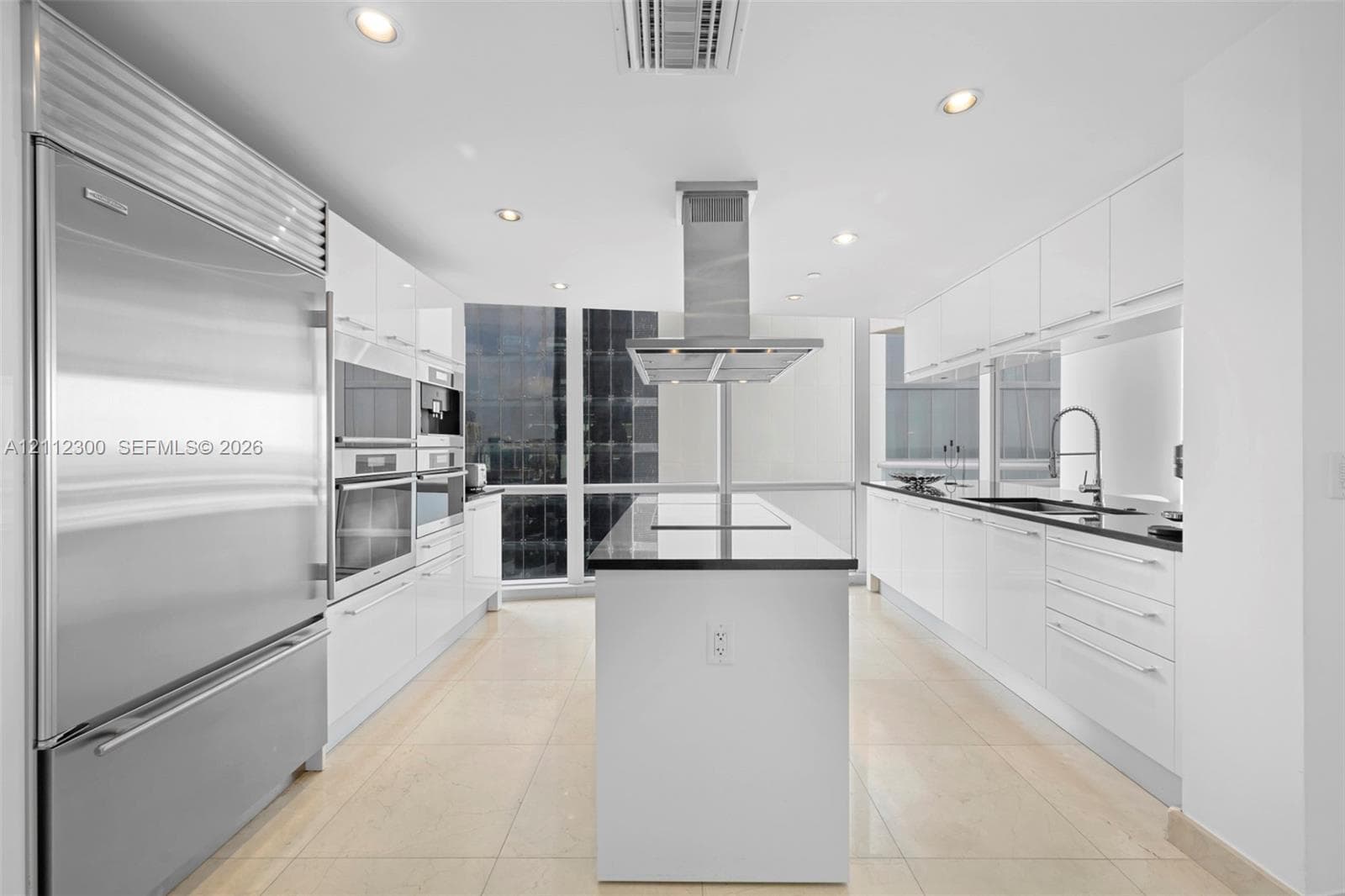 Jade Ocean · #1508 in Sunny Isles Beach - Photo 8