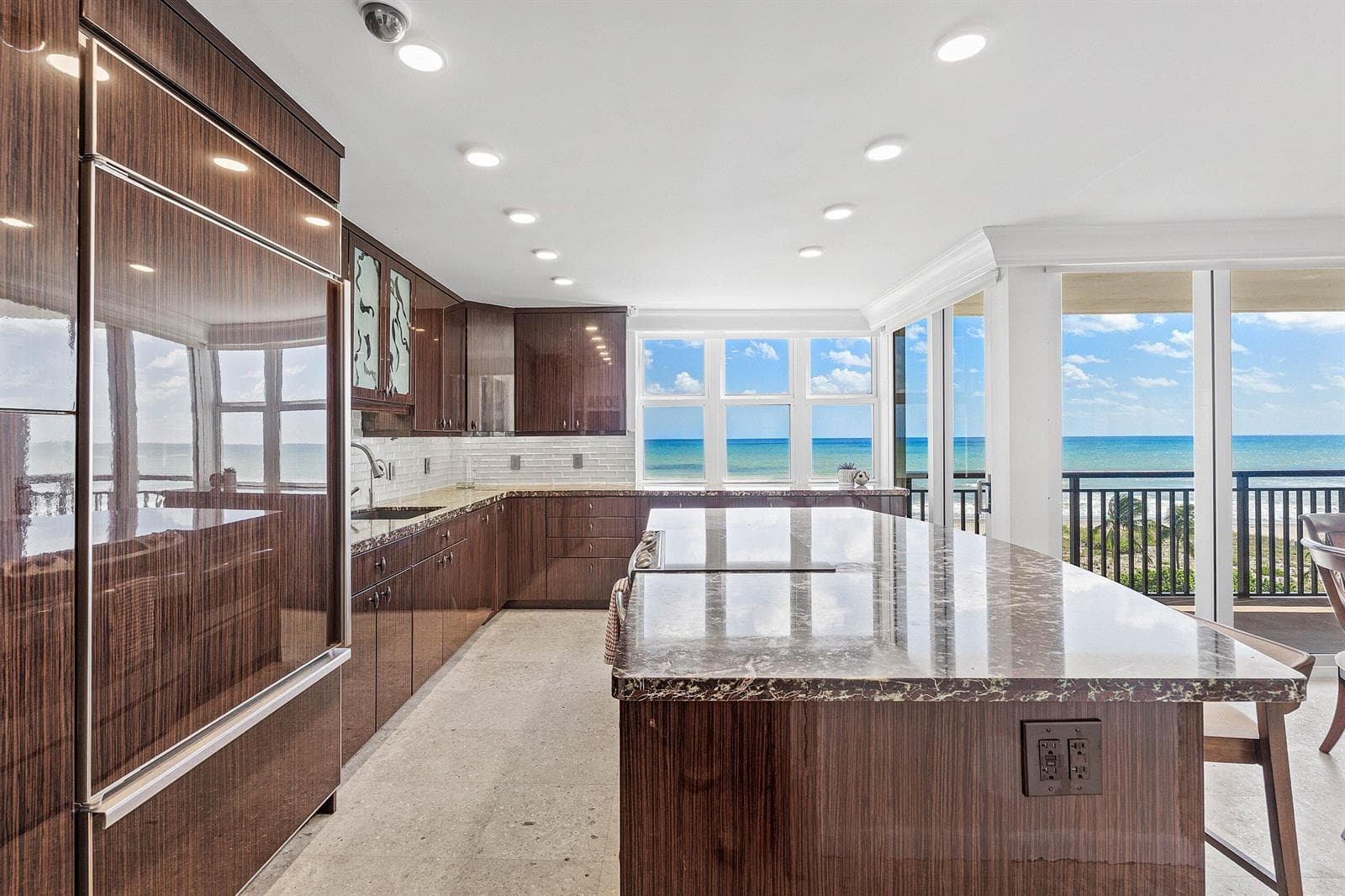 007-2000SouthOceanBoulevard-6A-BocaRaton