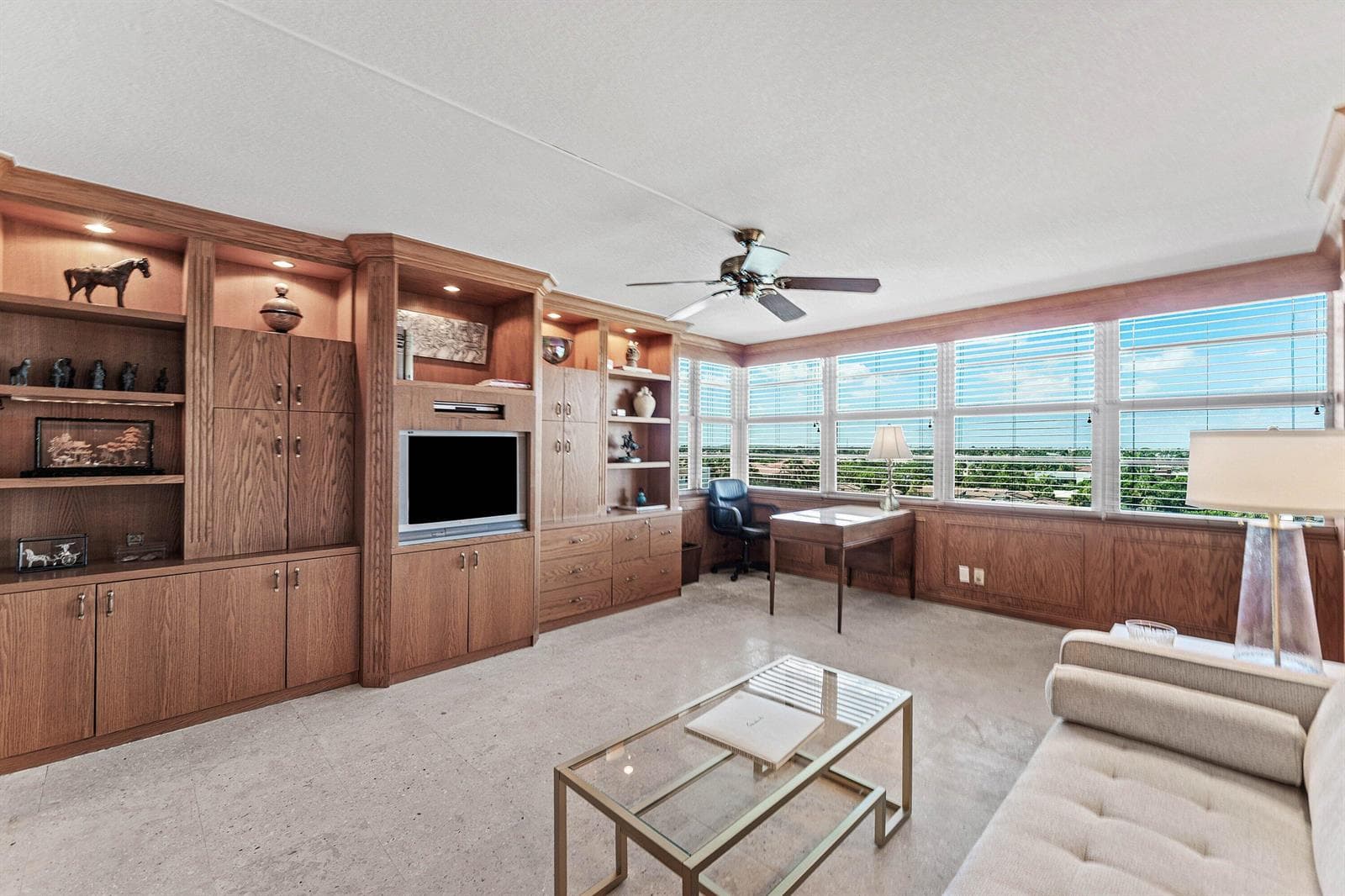 Bedroom 3 / Den