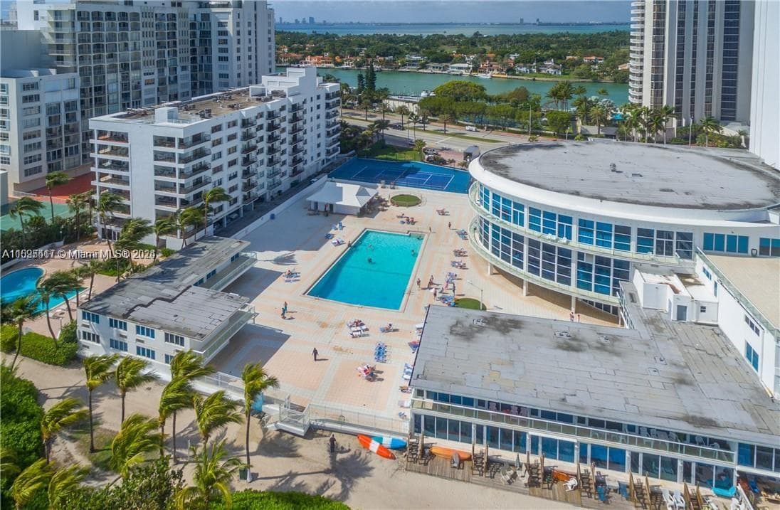 Castle Beach Club #1135