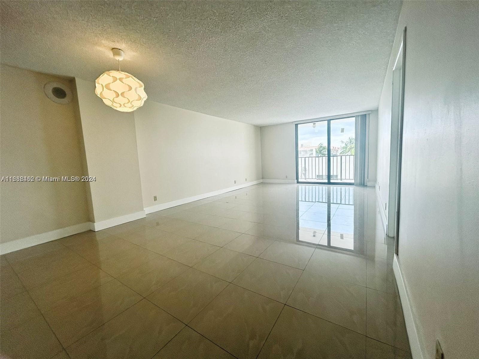 Oceanfront Plaza #409