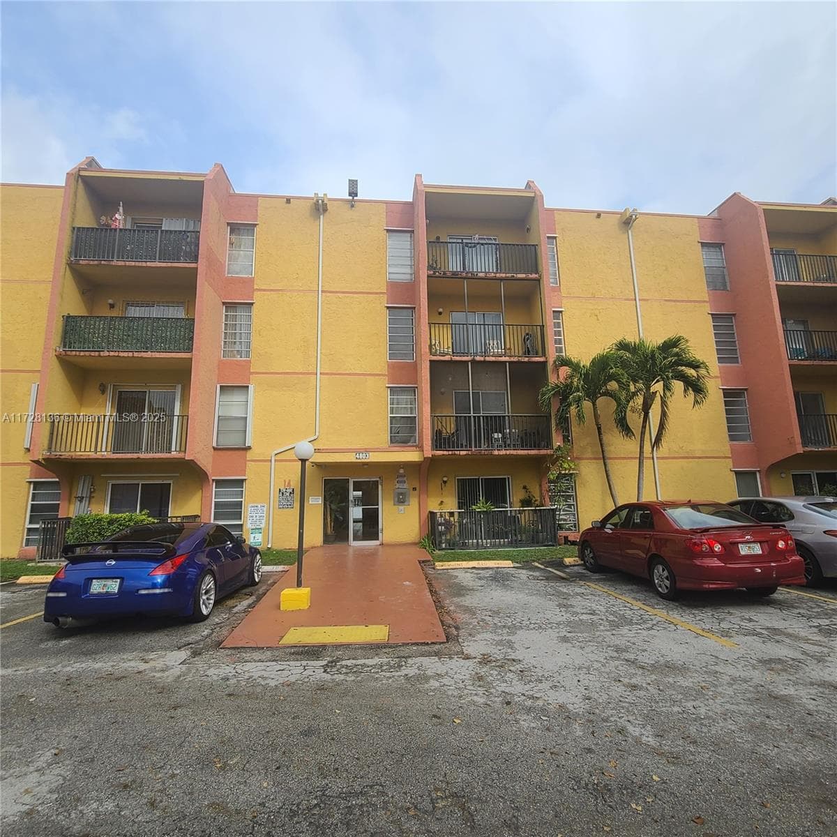 SUNSET VILLAS · #103-14 in Miami - Photo 1