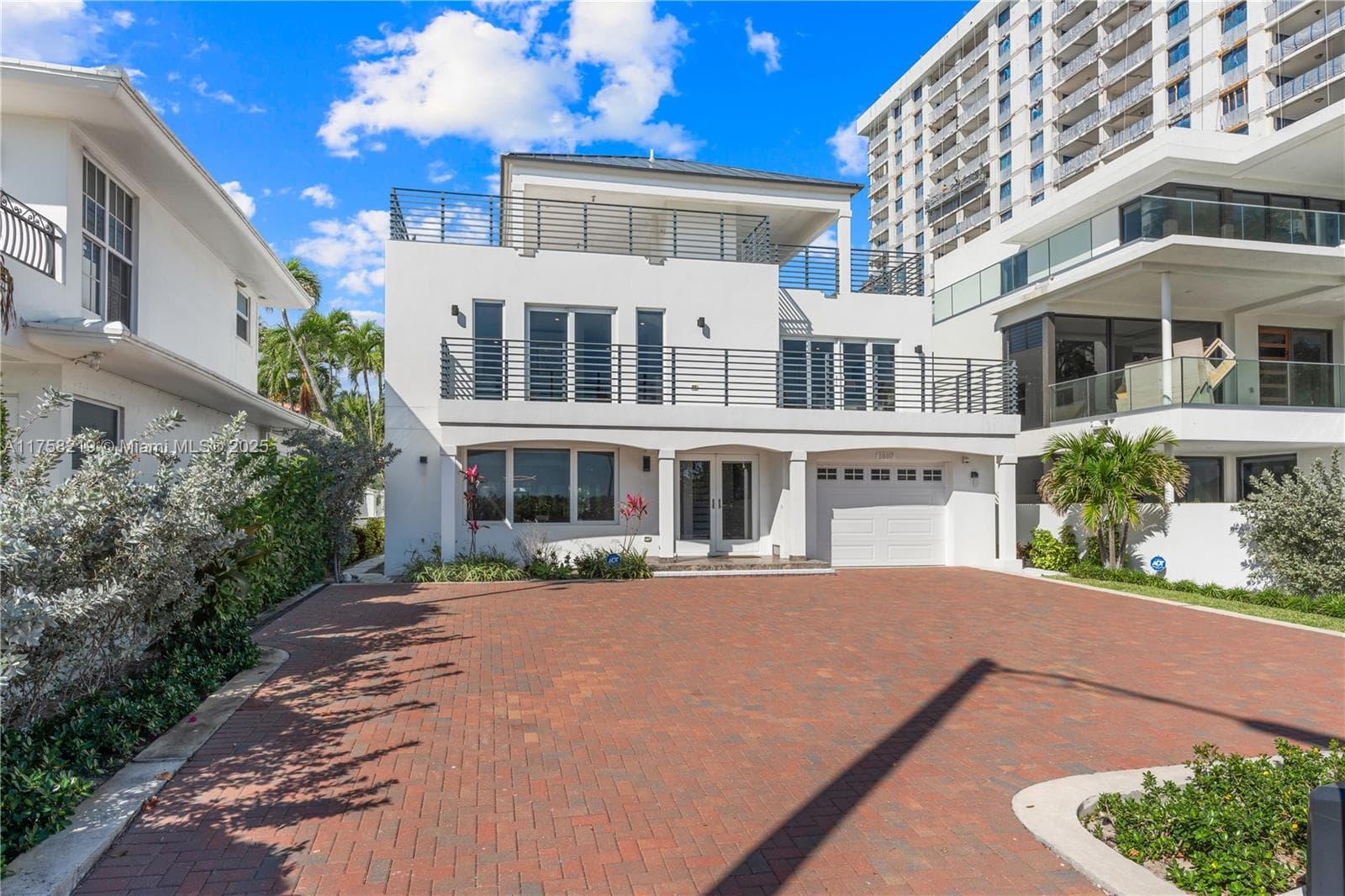 1807 N Fort Lauderdale Beach Blvd photo 1