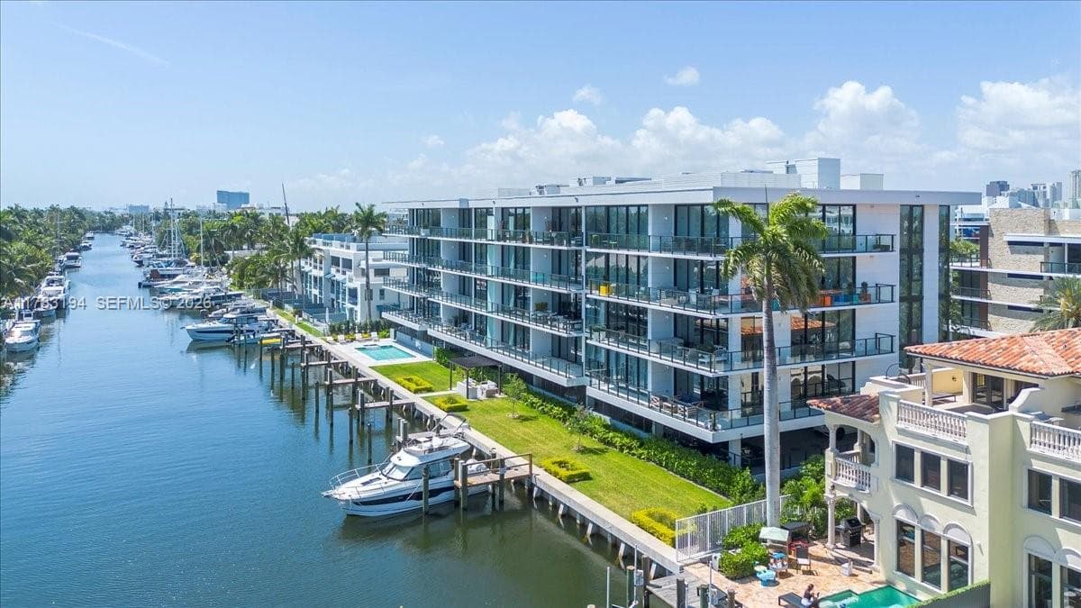 160 Marina Bay · #403 in Fort Lauderdale - Photo 1