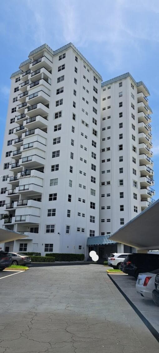 LEISURE TOWERS CONDO · #907 in Pompano Beach - Photo 1