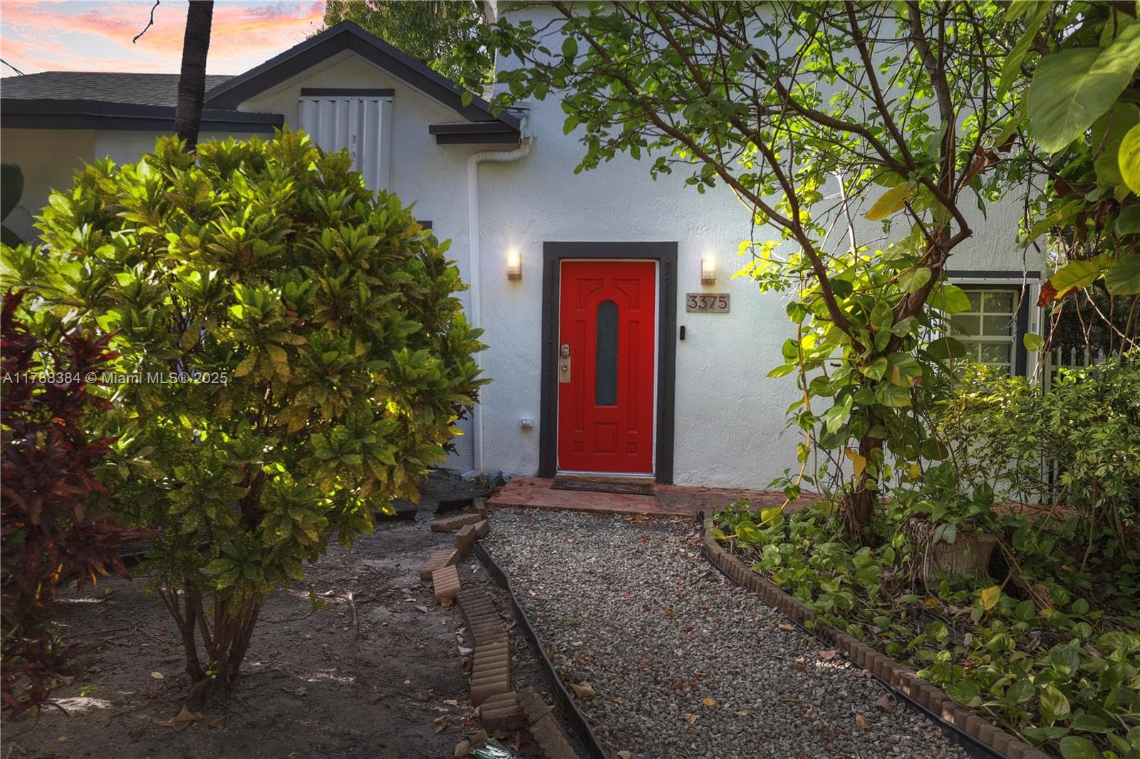 3375 SW 29th Ter photo 1