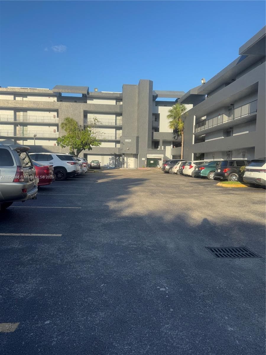 THE GREENS CONDOMINIUM · #108 in Miami - Photo 1