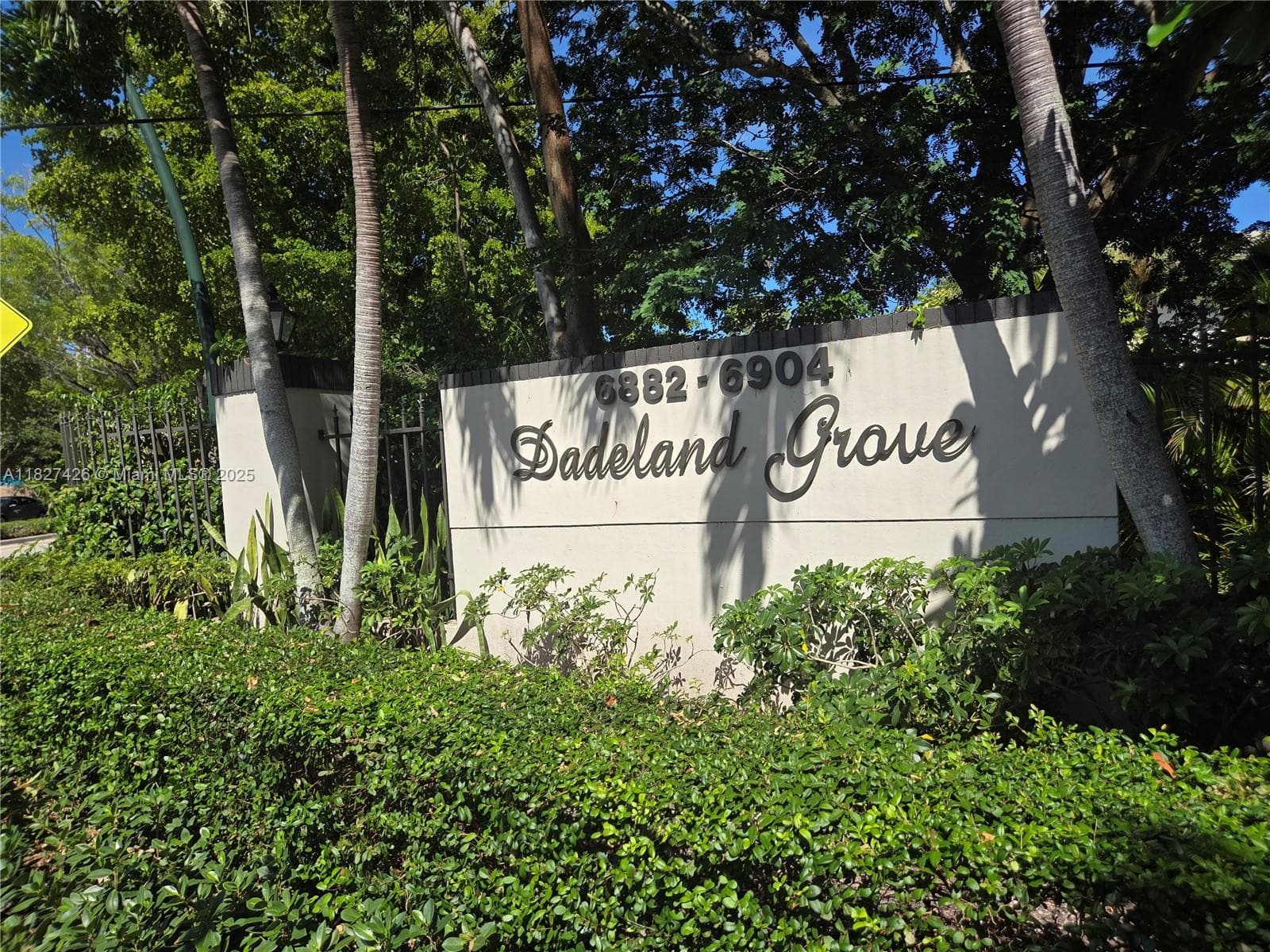 Dadeland Grove · #A310 in Pinecrest - Photo 1
