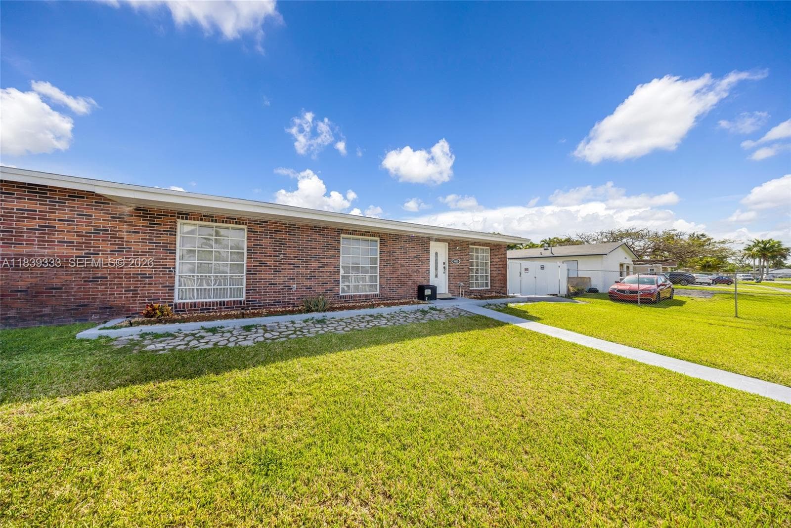 9985 Marlin Road photo 1