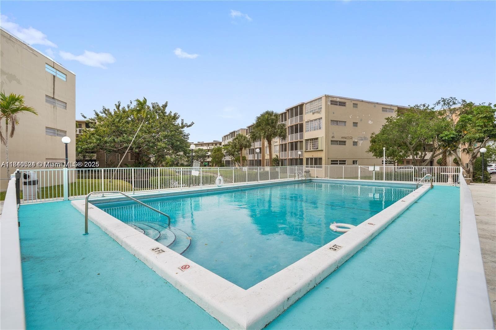 JADE WINDS GROUP ALLAMAND · #411-2 in Miami - Photo 1