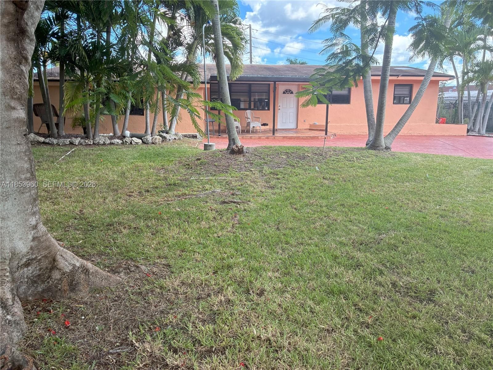 18601 SW 98th Ave photo 1