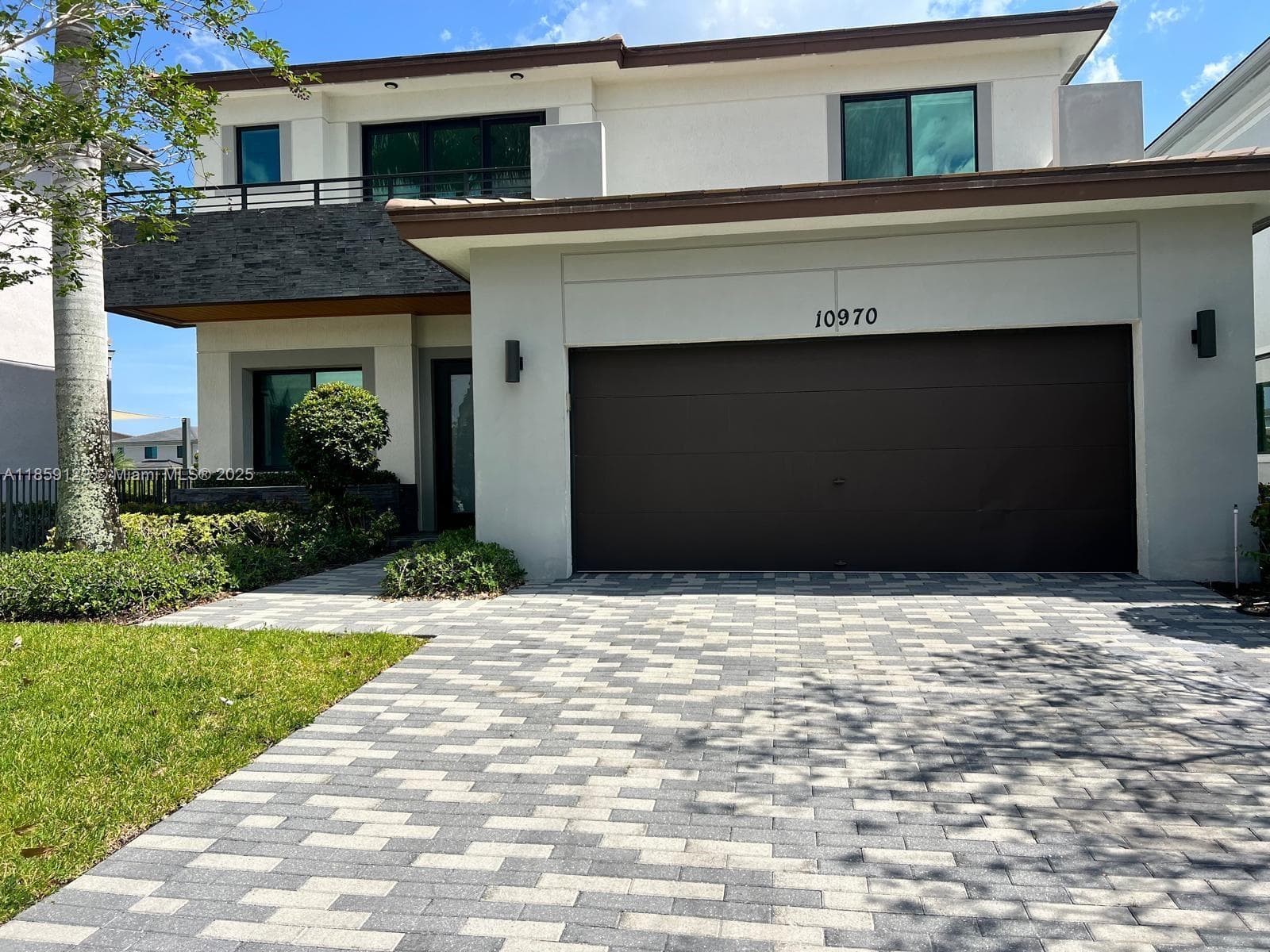 10970 Pacifica Way photo 1