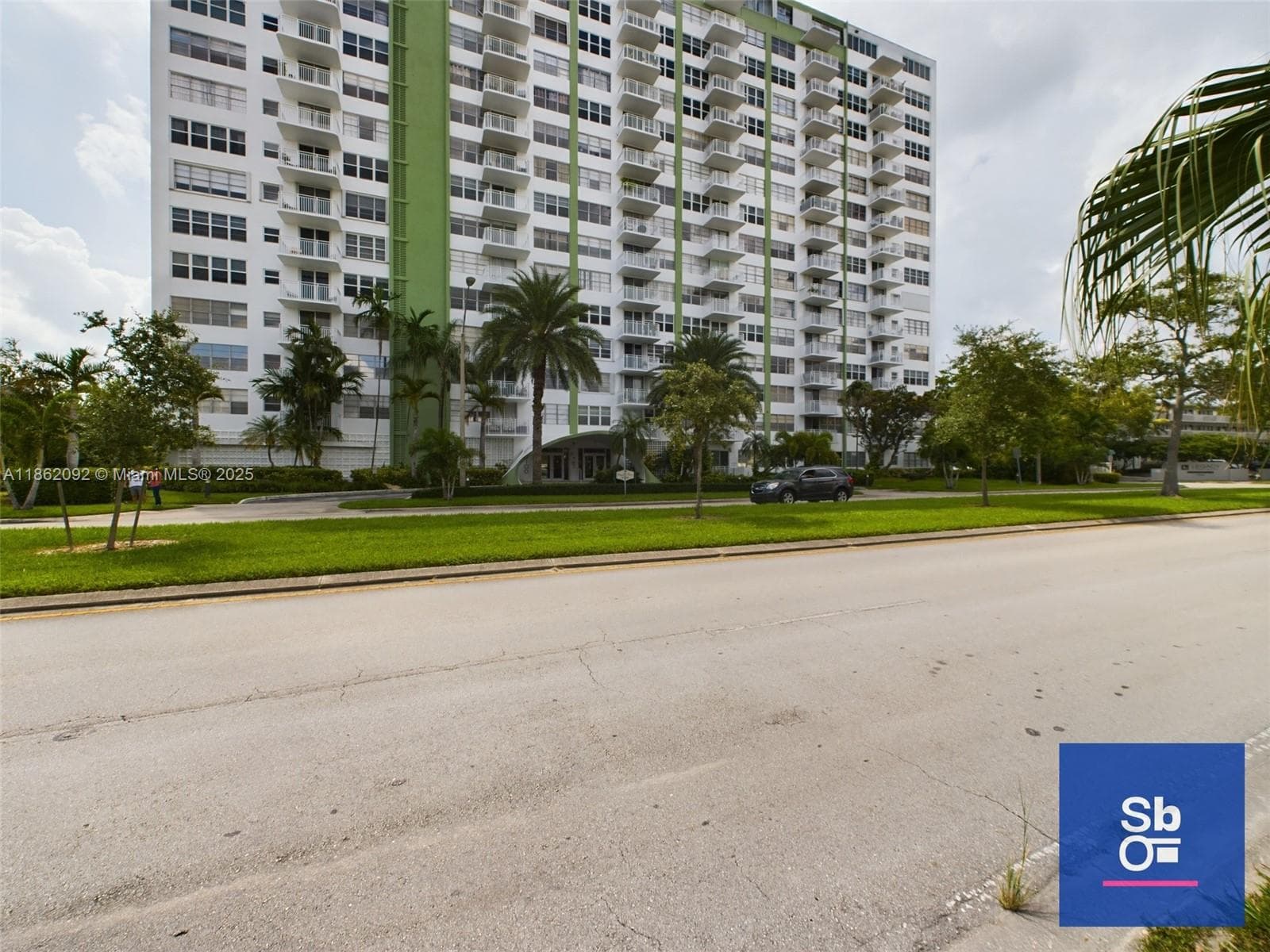 BAYVIEW TOWERS · #A707 in North Miami - Photo 1