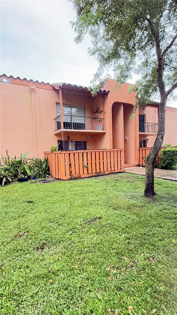 Cypress Village Condo · #Q8 in Miami Lakes - Photo 1