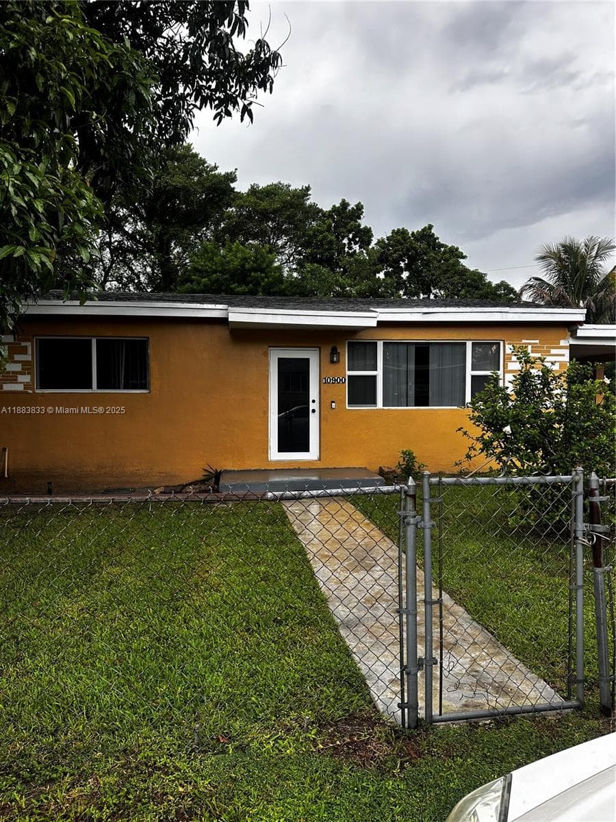 10900 NW 22nd Ct photo 1