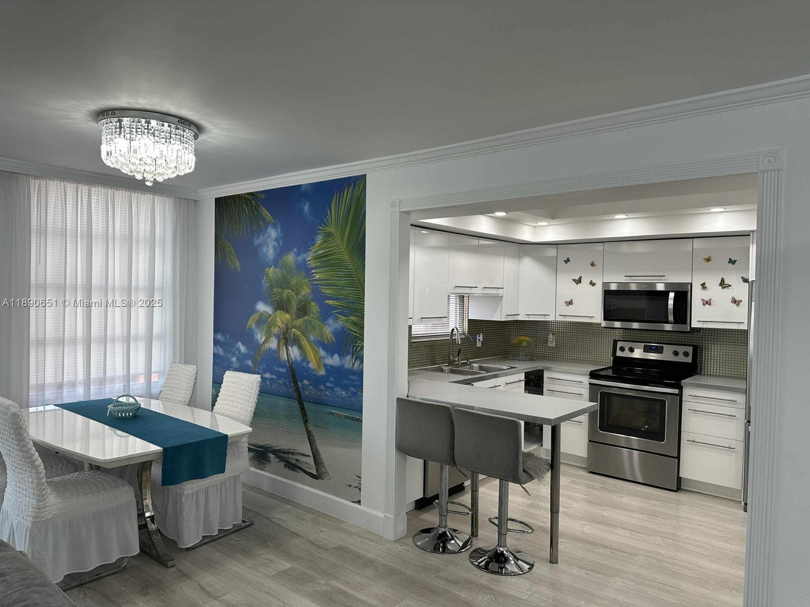 BUCKLEY TOWERS CONDO · #425W in Miami - Photo 1