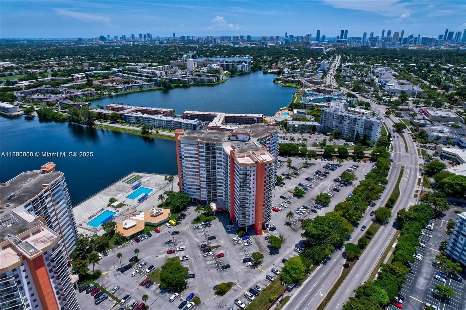 BUCKLEY TOWERS · #202E in Miami - Photo 1