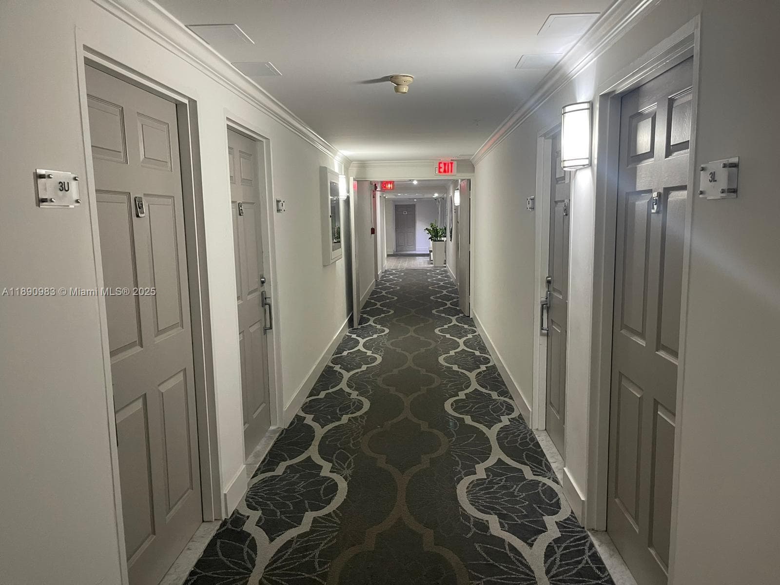 ISLAND POINTE CONDO · #3M in Bay Harbor Islands - Photo 1