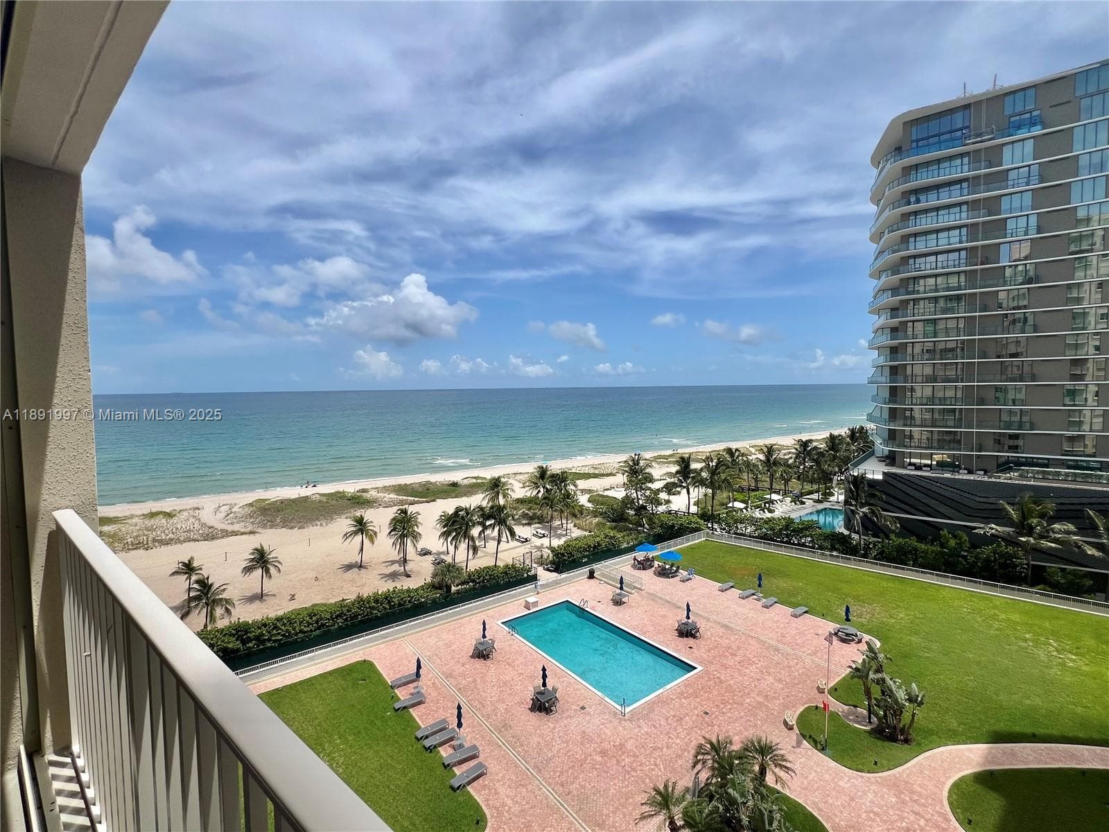ADMIRALTY TOWERS CONDO · #905 in Pompano Beach - Photo 1