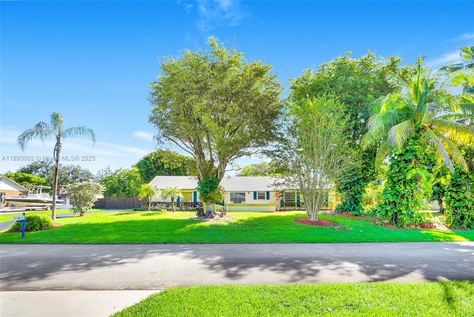 18045 SW 87th Ct photo 1