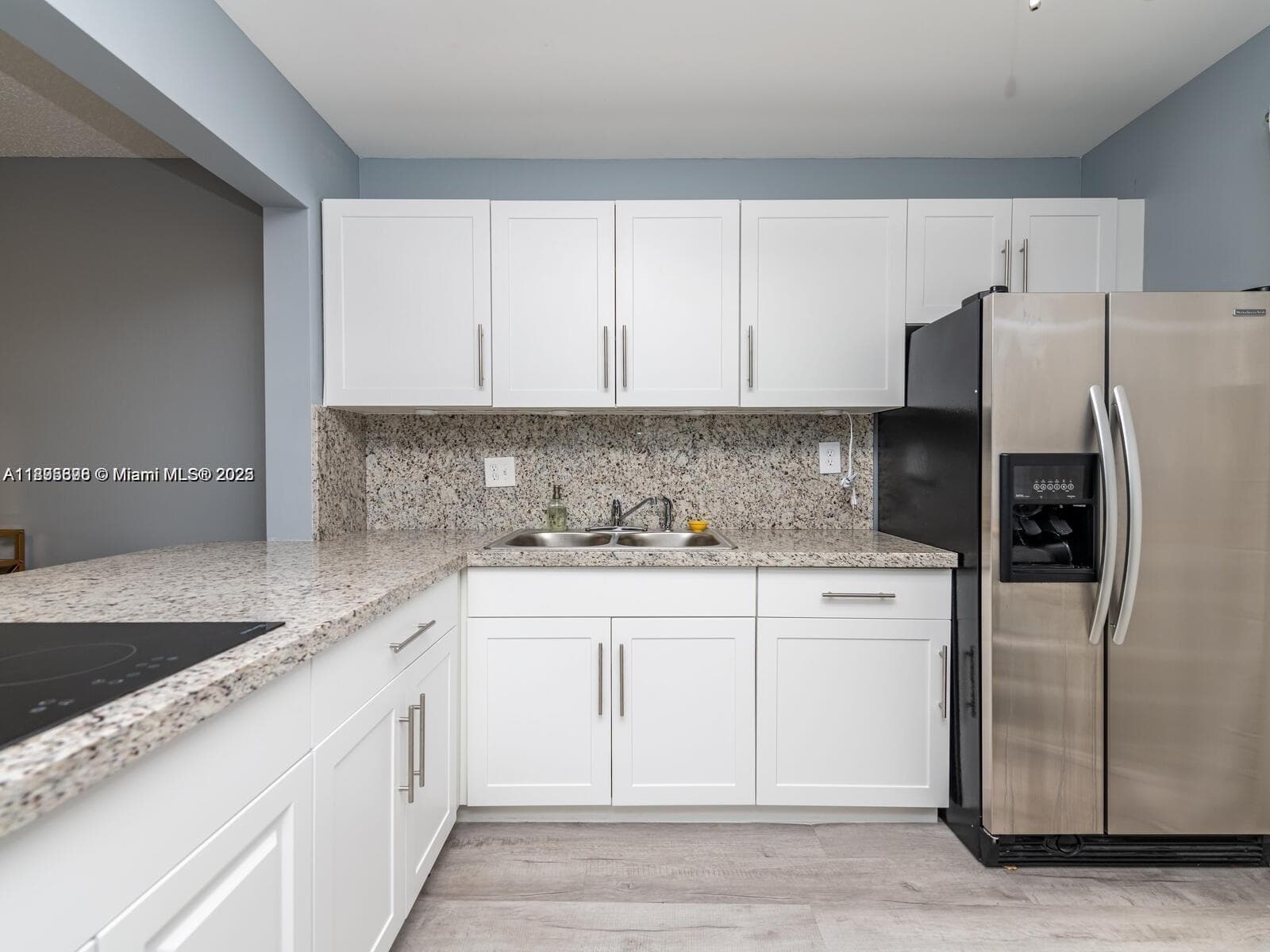 SHERIDAN LAKES CONDO APTS · #209 in Hollywood - Photo 1