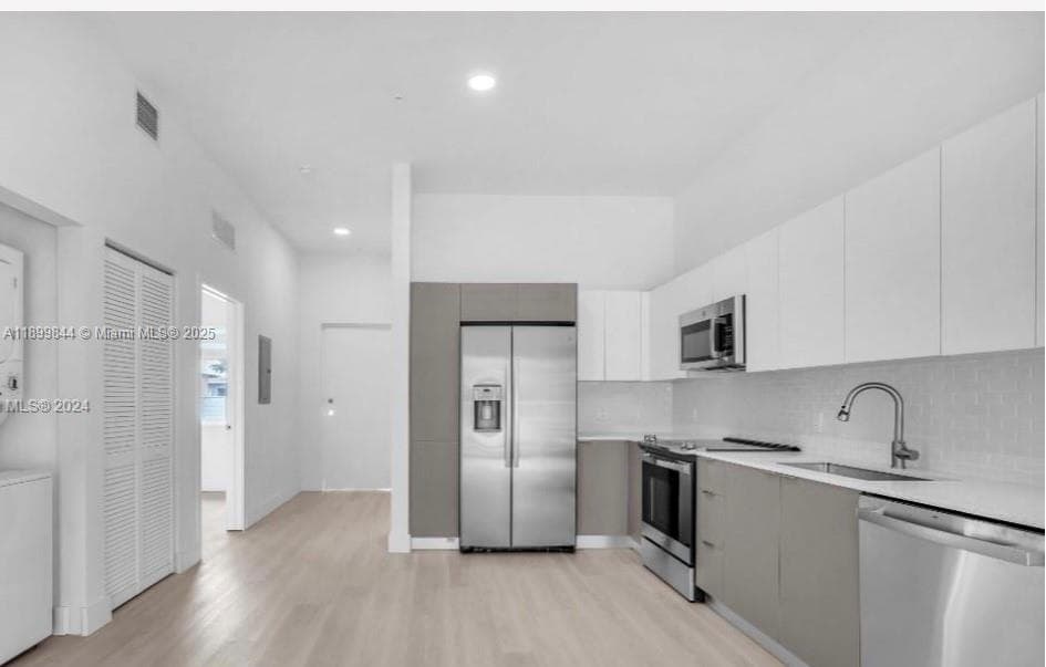 GEO M PHIPPENS · #C101 in Hallandale Beach - Photo 1