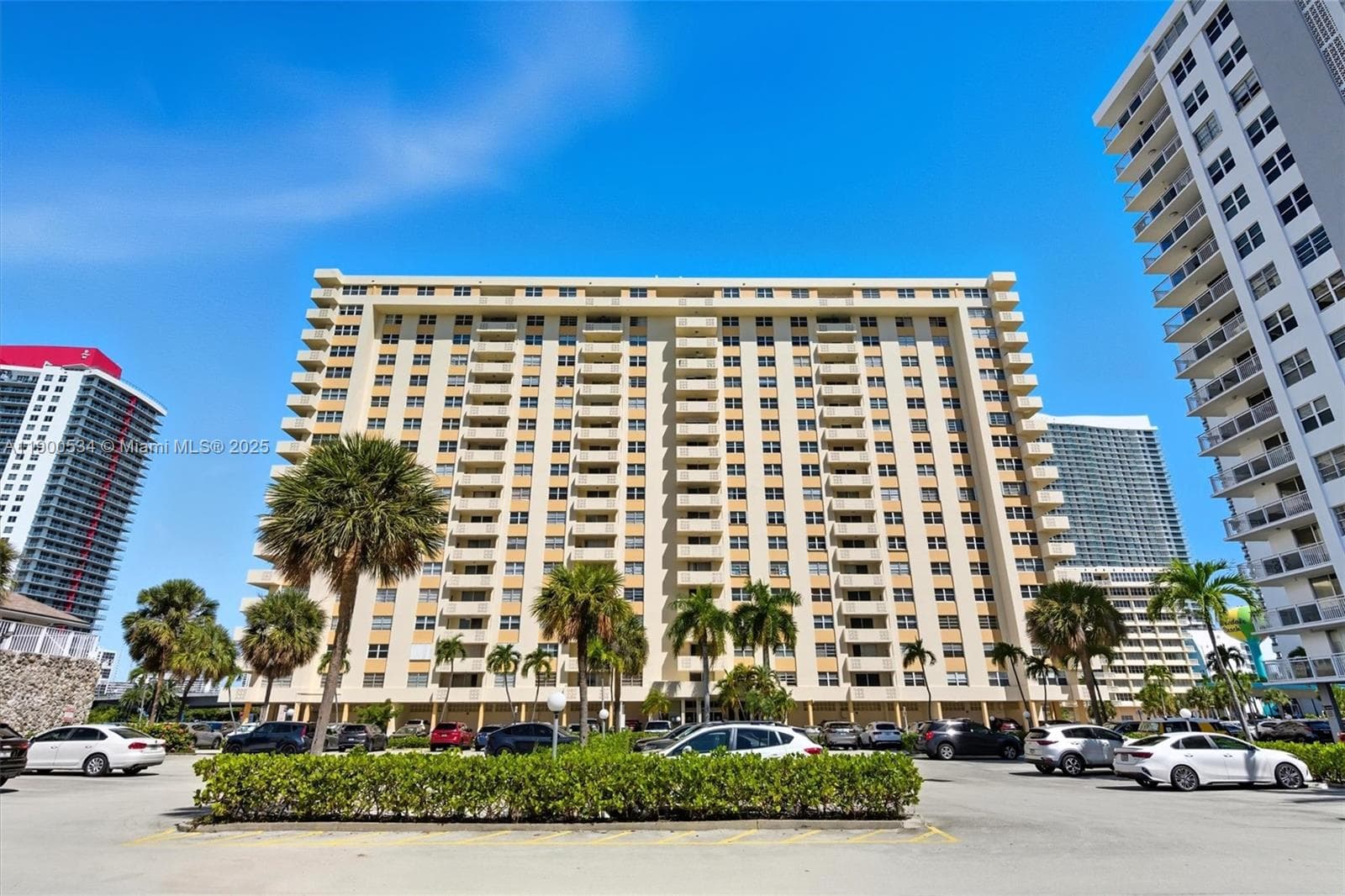 PLAZA TOWERS NORTH CONDO · #1809 in Hallandale Beach - Photo 1