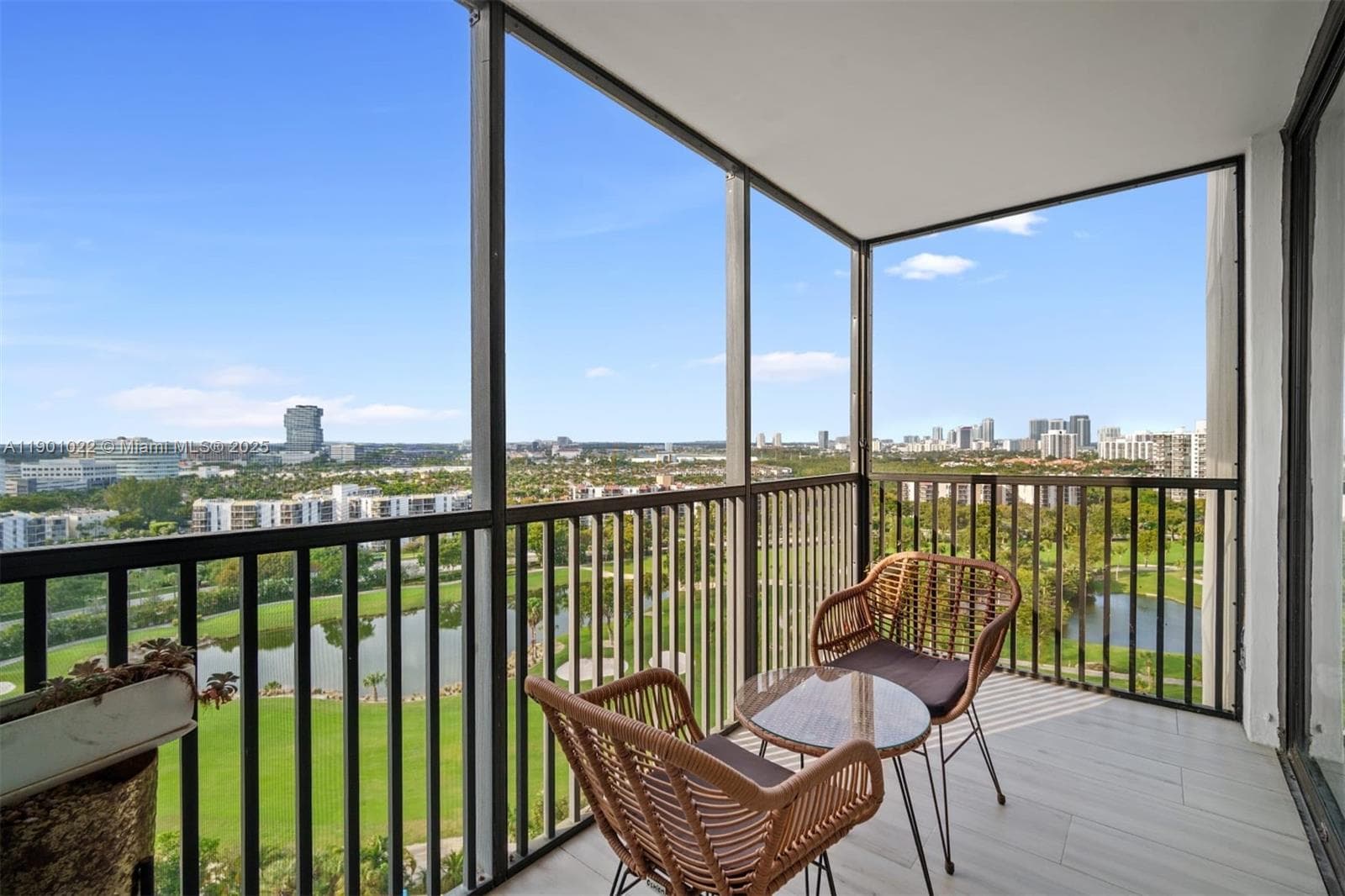 CORONADO CONDO- TOWER II · #1822 in Aventura - Photo 1