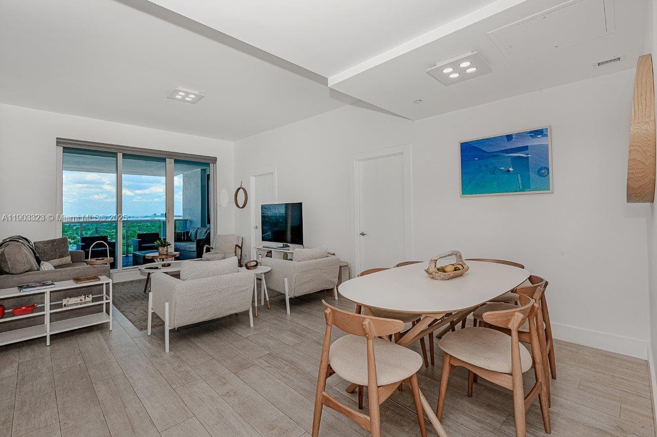Roney Palace · #PH21 in Miami Beach - Photo 1