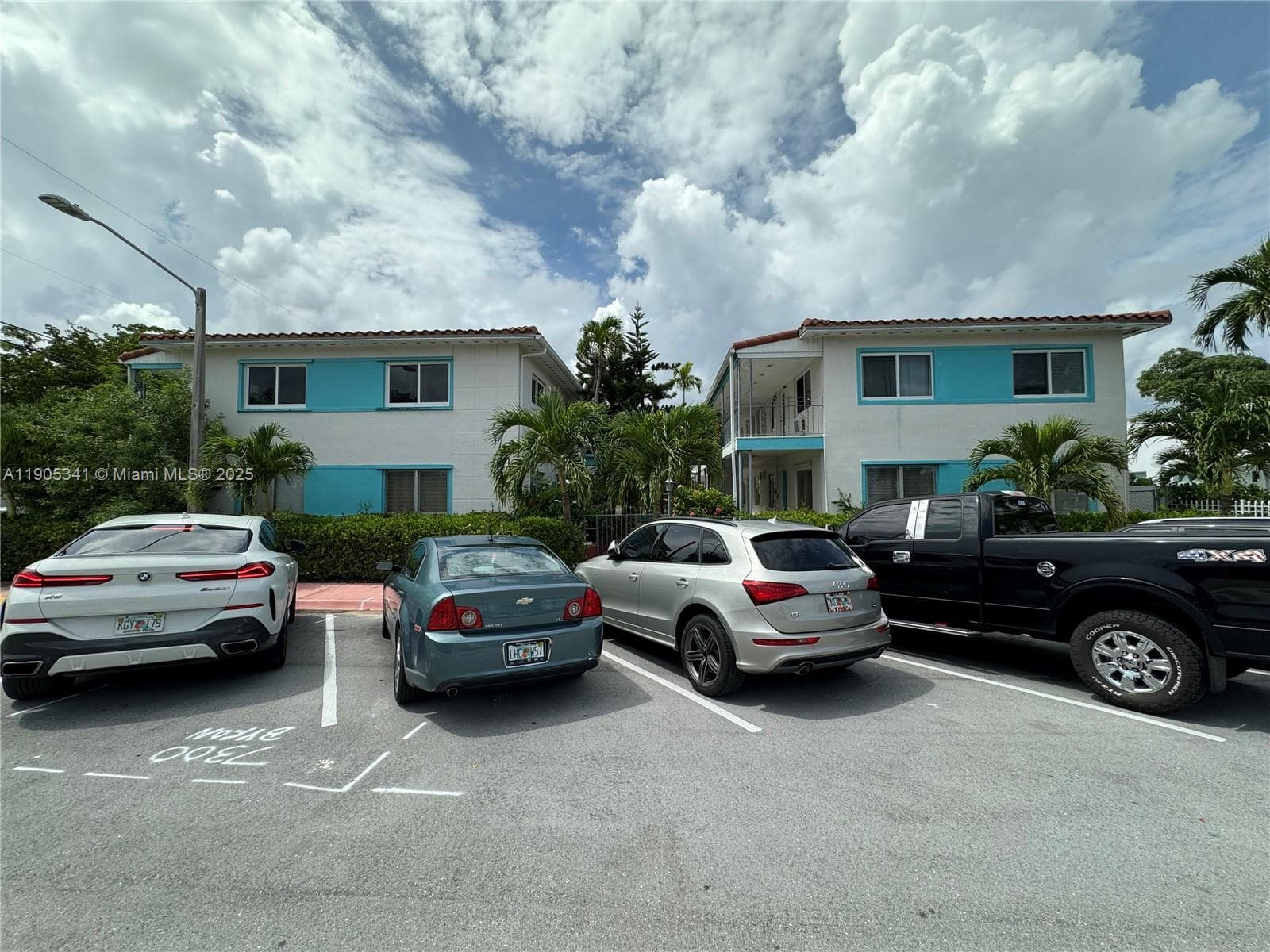 BLUE SKY CONDO · #10 in Miami Beach - Photo 1