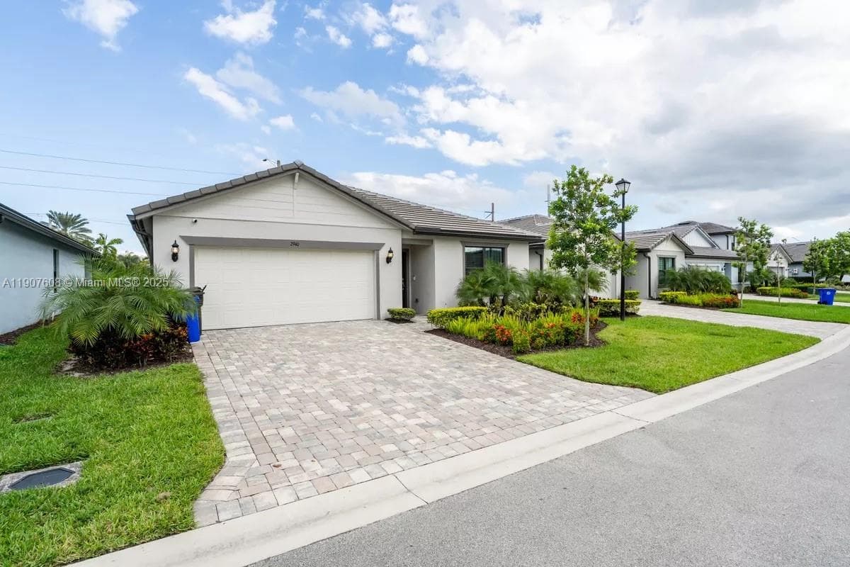 2940 Shortleaf Ave #2940 photo 1