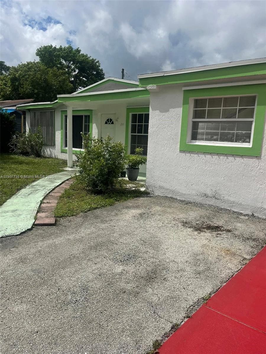 2141 NW 26th Ave photo 1