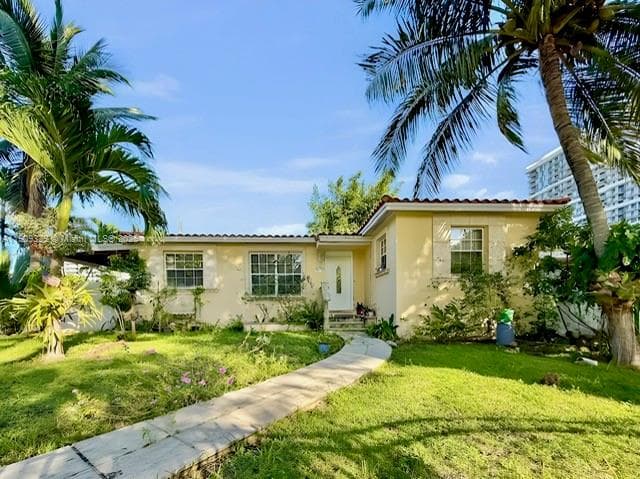 2701 SW 29th Ave photo 1