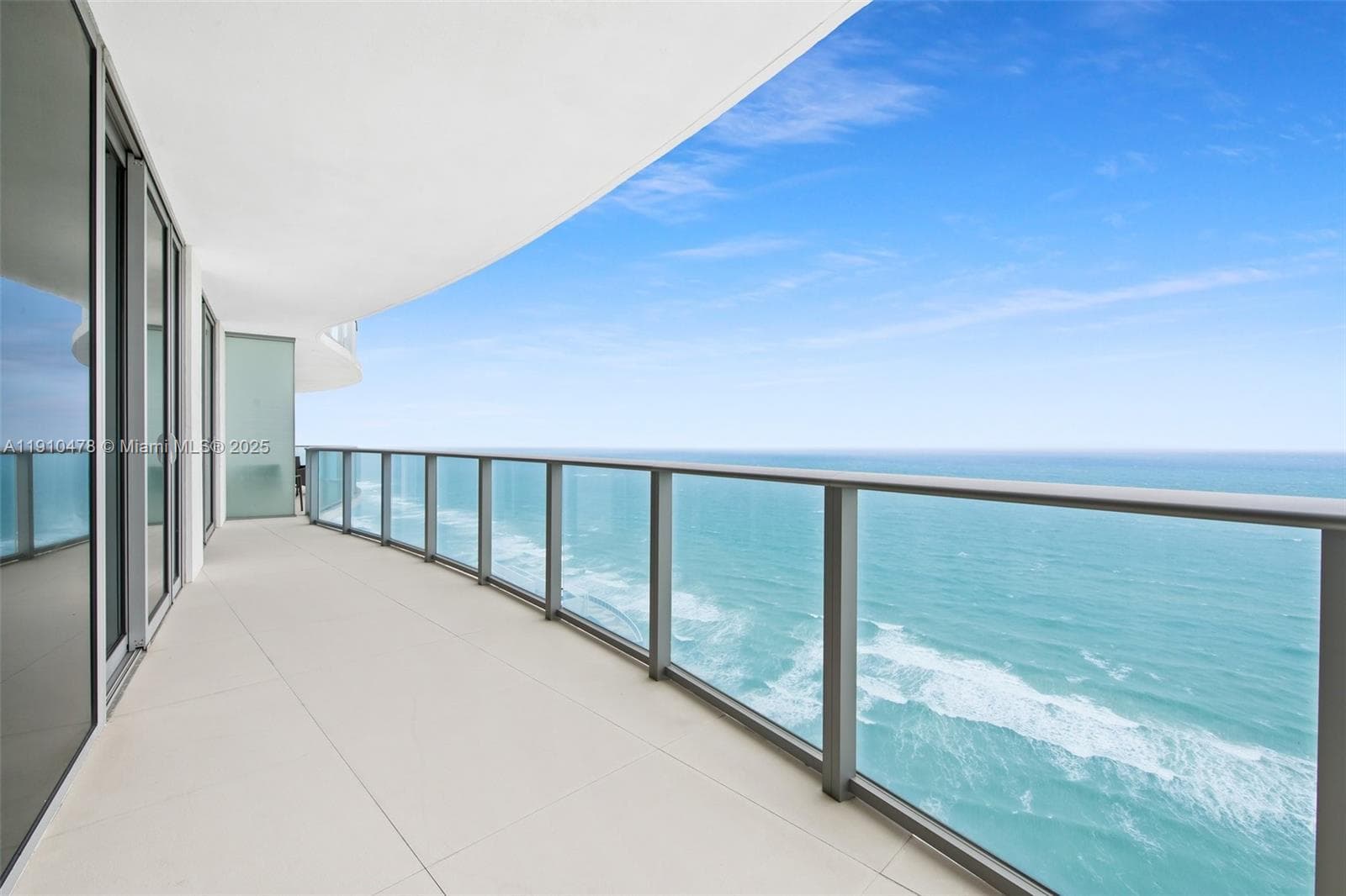 Hyde Beach House · #3001 in Hollywood - Photo 1