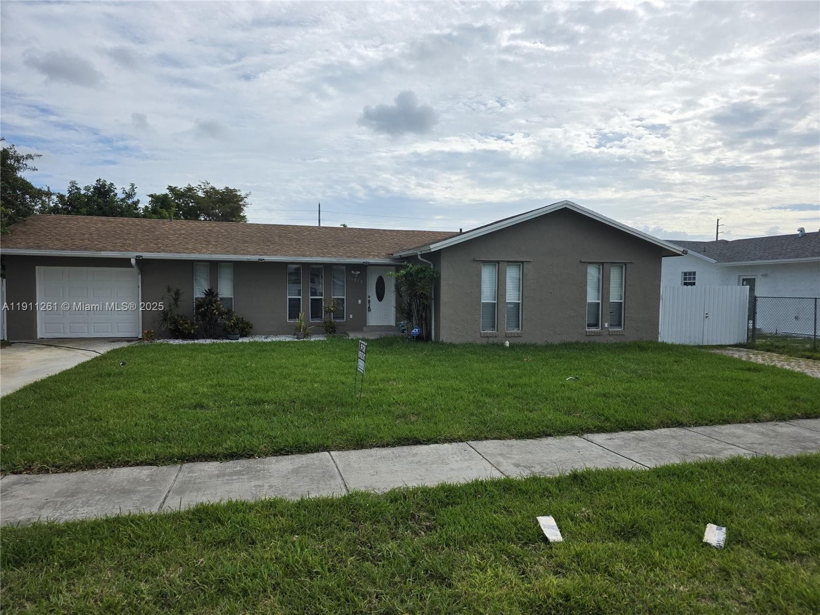 16813 SW 107th Pl #0 photo 1