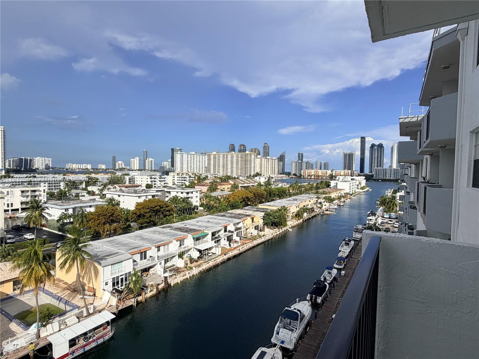 CORAL ISLE EAST CONDO · #910 in North Miami Beach - Photo 1